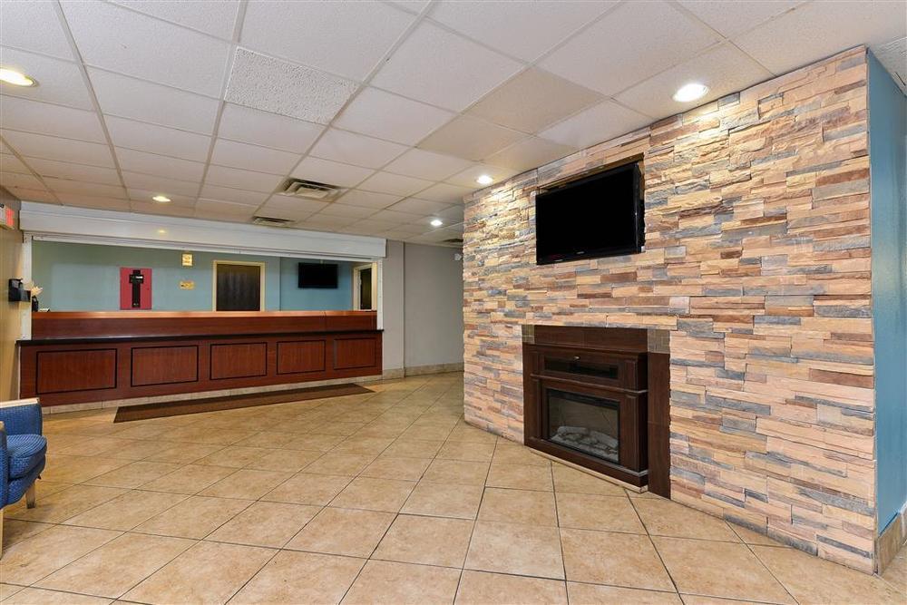 Hotel Wingate By Wyndham Airport Expo Center 3*